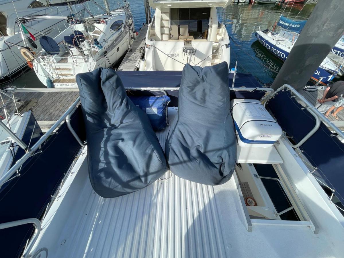 Hotel Infantman Yatch à Vila Nova de Gaia Extérieur photo